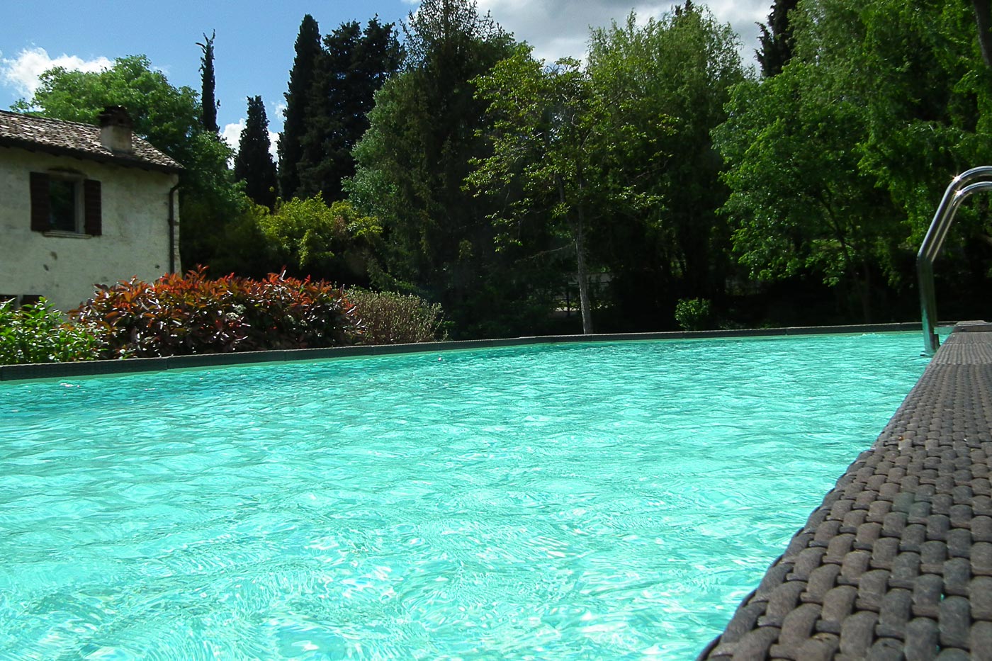 pool bed and breakfast
